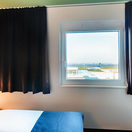 B&B Hotel Baden-Airpark Rheinmunster Bagian luar foto
