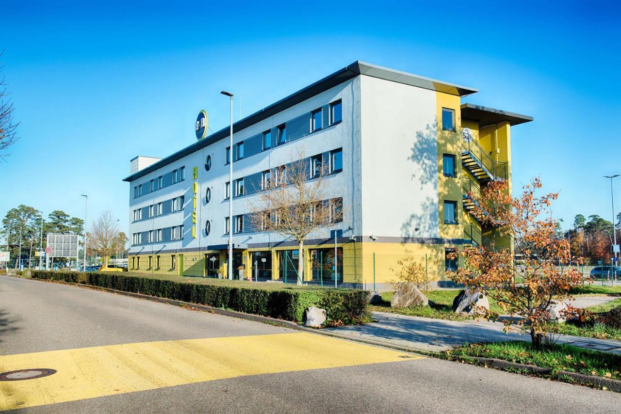 B&B Hotel Baden-Airpark Rheinmunster Bagian luar foto