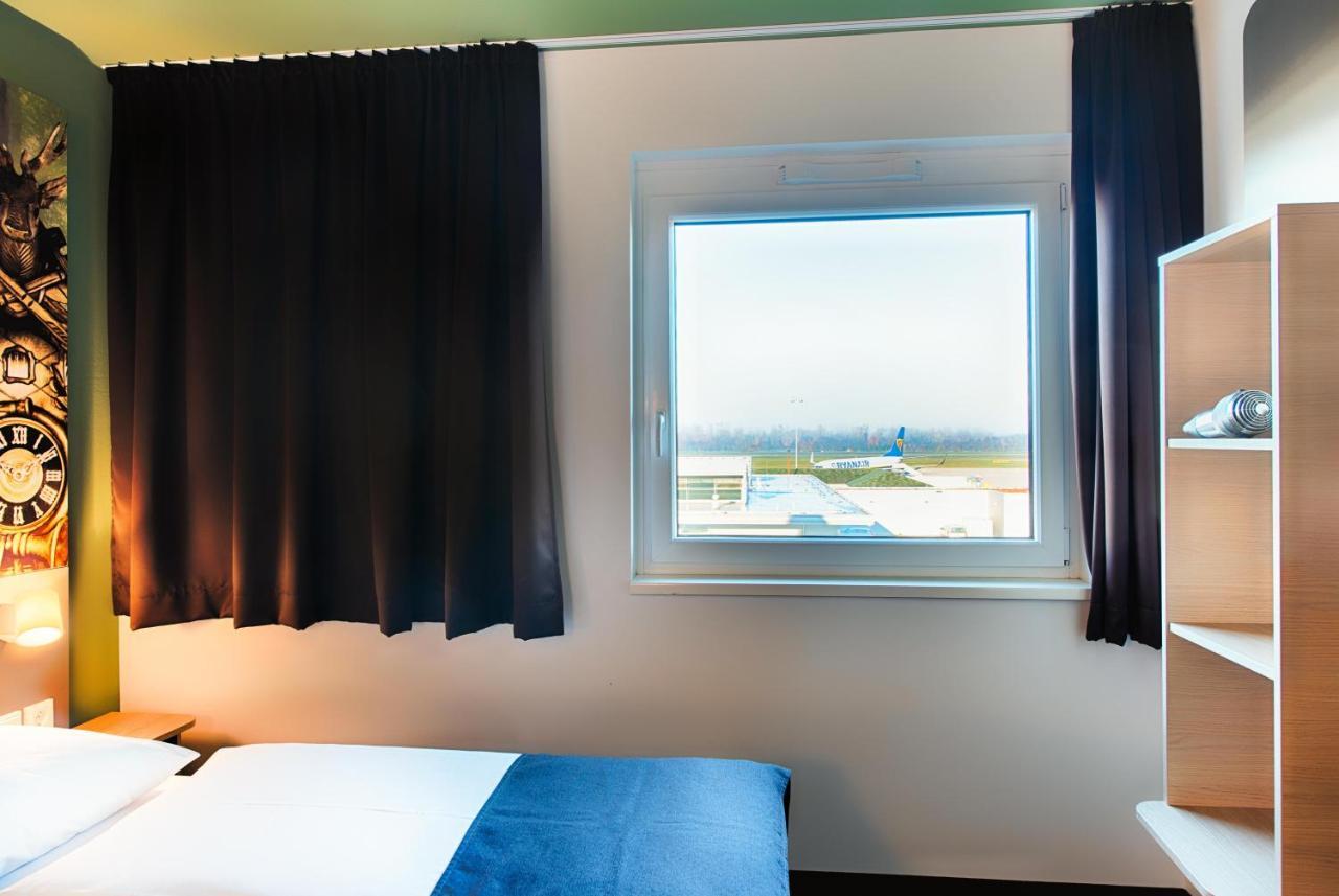 B&B Hotel Baden-Airpark Rheinmunster Bagian luar foto